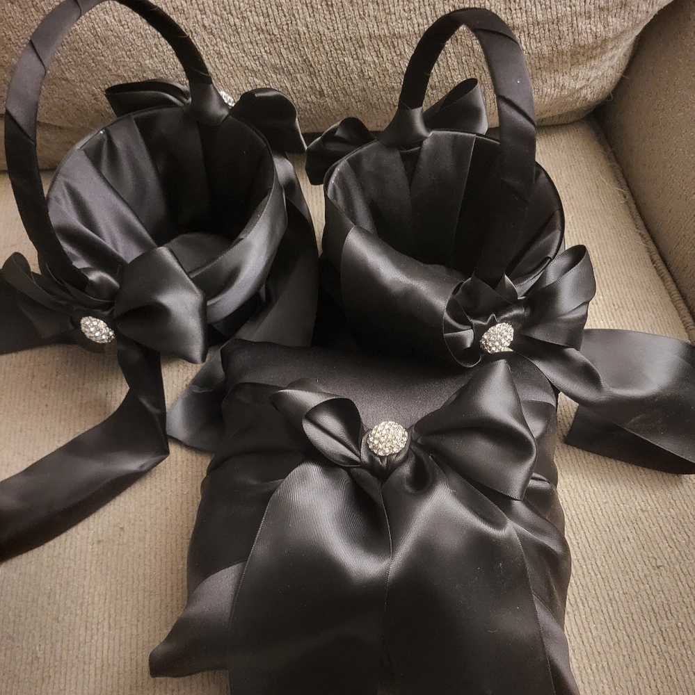 Elegant Black Satin Bow Decor